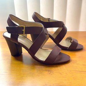 Bandolino stacked heels